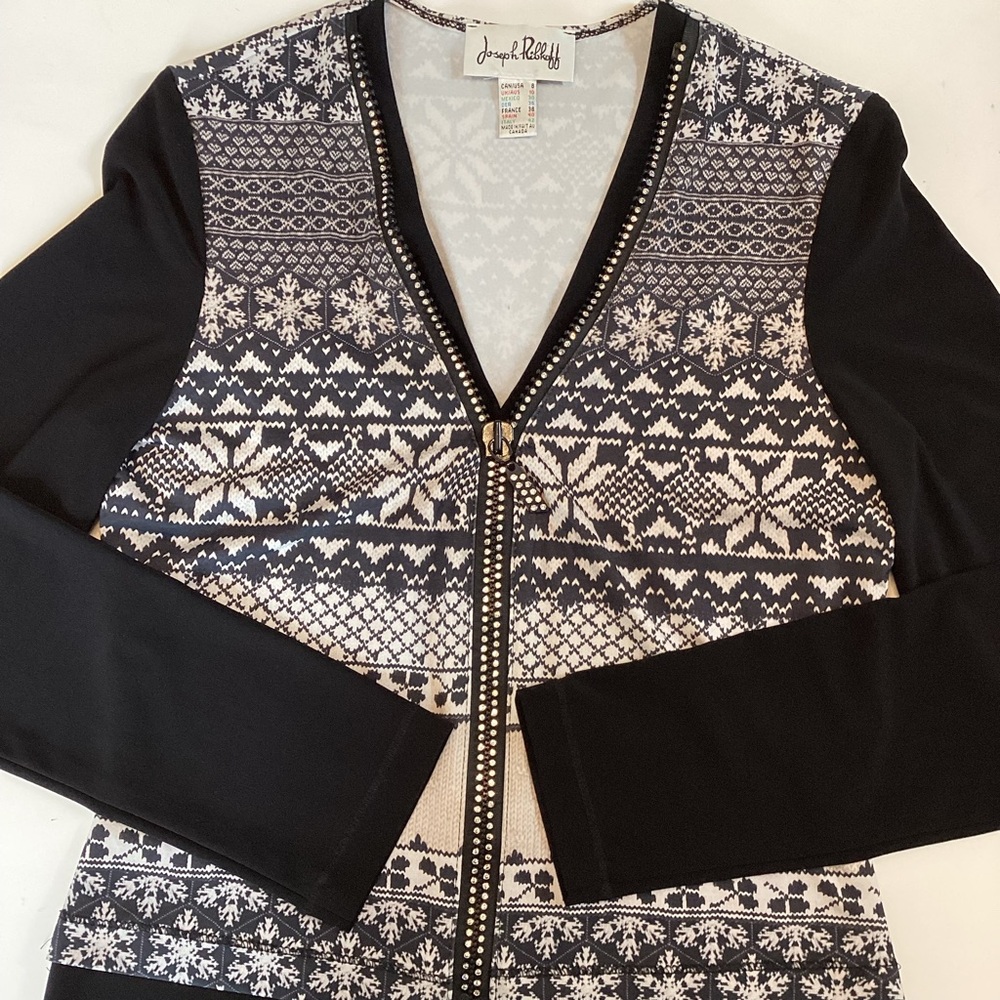 JOSEPH RIBKOFF v-neck patterned blouse (#6i) - Picture 3 of 7